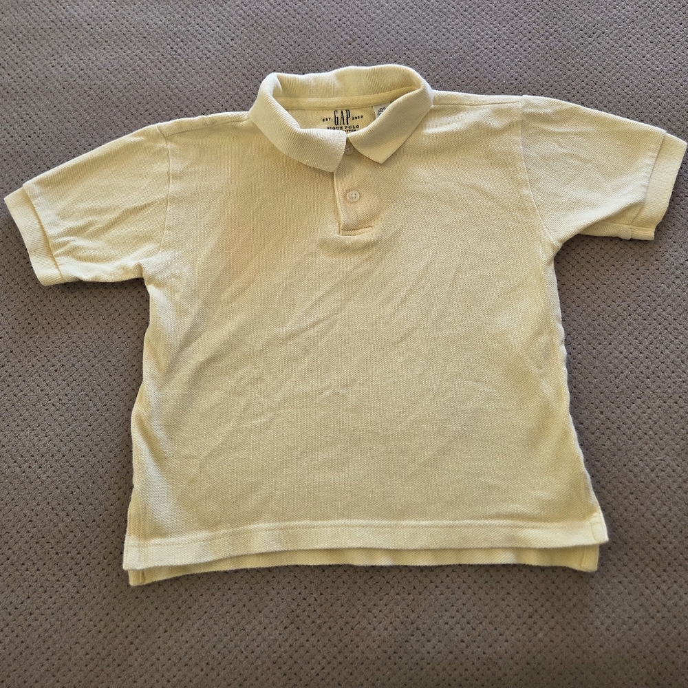 Gap Xs light yellow short sleeve polo thick material texture "thicker" material
